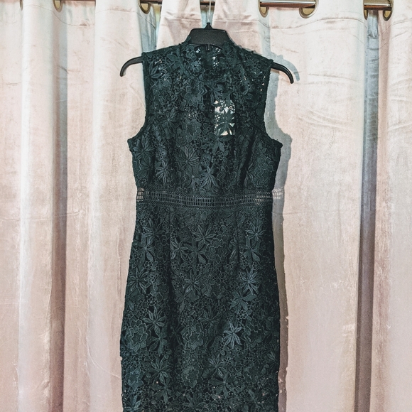 New with Tags BARDOT lace dress, size small - Picture 9 of 9